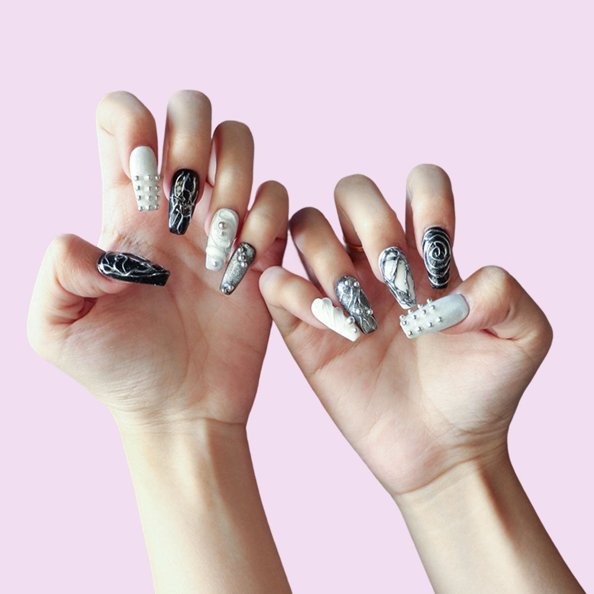 Monochrome Muse - Mixxnails