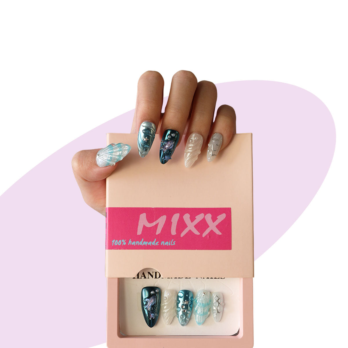 Coastal Charm - Mixxnails